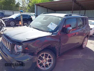 2020 Jeep Renegade Latitude с VIN ZACNJABB2LPM00385, выставлен на аукционе IAAI как лот 42017474 с пробегом 70 220 миль миль и . История ставок и продаж доступна на DreamBid. Изображение 13.