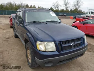 2005 Ford Explorer Sport Trac XLS with VIN 1FMZU77K35UA59213, listed as a IAAI auction lot 41690884 with 219,652 mi miles. Bid and sale history available at carsss.com. Image 1.