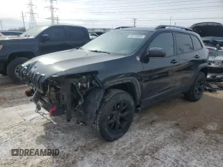 2018 Jeep Cherokee Trailhawk with VIN 1C4PJMBX9JD517630, listed as a Copart auction lot 45723935 with 73,903 mi miles and Salvage Title. Bid and sale history available at carsss.com. Image 1.