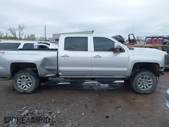 2019 Chevrolet Silverado 2500HD LTZ with VIN 1GC1KTEY0KF116765, listed as a IAAI auction lot 41941751 with 1 mi miles. Bid and sale history available at carsss.com. Image 13.