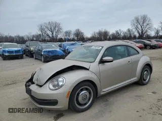 2012 Volkswagen Beetle 2.5L with VIN 3VWJX7AT0CM660829, listed as a Copart auction lot 87930105 with 71,240 mi miles and Salvage Title. Bid and sale history available at carsss.com. Image 1.