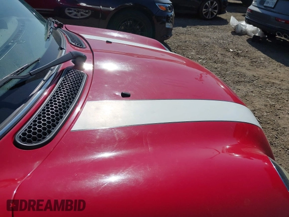 2005 MINI Hardtop S with VIN WMWRE33415TD92159, listed as a IAAI auction lot 42006711 with 110,935 mi miles and . Bid and sale history available at DreamBid. Image 16.