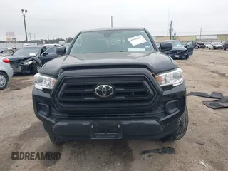 2021 Toyota Tacoma SR z VIN 5TFAX5GNXMX193978, wystawiony jako IAAI lot #41595827 z przebiegiem 43 999 mil mil oraz . Historia ofert i sprzedaży dostępna na DreamBid. Obrazek 12.