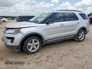 2018 Ford Explorer XLT z VIN 1FM5K7D85JGA54665, wystawiony jako Copart lot #61153785 z przebiegiem 59 877 mil mil oraz Szkoda całkowita • Salvage title. Historia ofert i sprzedaży dostępna na DreamBid. Obrazek 1.