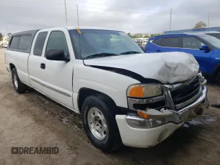 2003 GMC Sierra 1500 SLT with VIN 1GTEC19T23E104562, listed as a Copart auction lot 38253722 with 315,846 mi miles and Salvage Title. Bid and sale history available at carsss.com. Image 1.