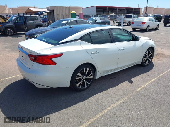 2017 Nissan Maxima SV z VIN 1N4AA6AP8HC446350, wystawiony jako IAAI lot #41852394 z przebiegiem 66 518 mil mil oraz . Historia ofert i sprzedaży dostępna na DreamBid. Obrazek 4.