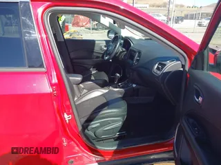 2018 Jeep Compass Latitude with VIN 3C4NJDBB0JT331884, listed as a IAAI auction lot 41737944 with 58,763 mi miles and . Bid and sale history available at DreamBid. Image 5.