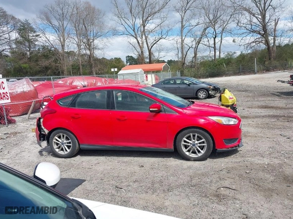 2016 Ford Focus SE with VIN 1FADP3K25GL314271, listed as a IAAI auction lot 41848220 with 72,040 mi miles. Bid and sale history available at carsss.com. Image 13.