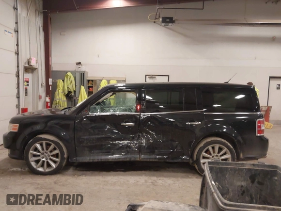 2010 Ford Flex Limited w/Ecoboost with VIN 2FMHK6DT9ABA17914, listed as a IAAI auction lot 41145646 with 139,792 mi miles. Bid and sale history available at carsss.com. Image 14.