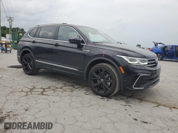 2024 Volkswagen Tiguan SEL R-Line z VIN 3VV4B7AX5RM104673, wystawiony jako Copart lot #56304905 z przebiegiem 9 167 mil mil oraz Czysty tytuł • Clean title. Historia ofert i sprzedaży dostępna na DreamBid. Obrazek 4.