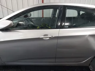 2013 Hyundai Accent GL with VIN KMHCT5AE7DU083867, listed as a IAAI auction lot 41390970 with 160,630 mi miles. Bid and sale history available at carsss.com. Image 14.