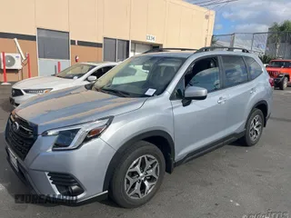 2023 Subaru Forester Premium z VIN JF2SKAEC1PH537355, wystawiony jako IAAI lot #42433904 z przebiegiem 23 984 mil mil oraz . Historia ofert i sprzedaży dostępna na DreamBid. Obrazek 9.