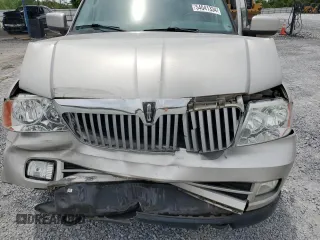 2005 Lincoln Navigator Luxury z VIN 5LMFU27505LJ05986, wystawiony jako Copart lot #54041334 z przebiegiem 169 277 mil mil oraz Szkoda całkowita • Salvage title. Historia ofert i sprzedaży dostępna na DreamBid. Obrazek 13.