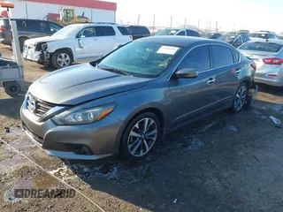2017 Nissan Altima SR with VIN 1N4AL3AP8HC142024, listed as a IAAI auction lot 41696496 with 125,948 mi miles and . Bid and sale history available at carsss.com. Image 19.