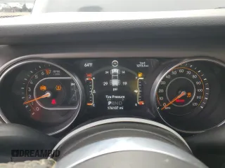 2020 Jeep Gladiator Sport S с VIN 1C6HJTAG8LL134231, выставлен на аукционе Copart как лот 62577925 с пробегом 176 107 миль миль и Чистый • Clean title. История ставок и продаж доступна на DreamBid. Изображение 9.
