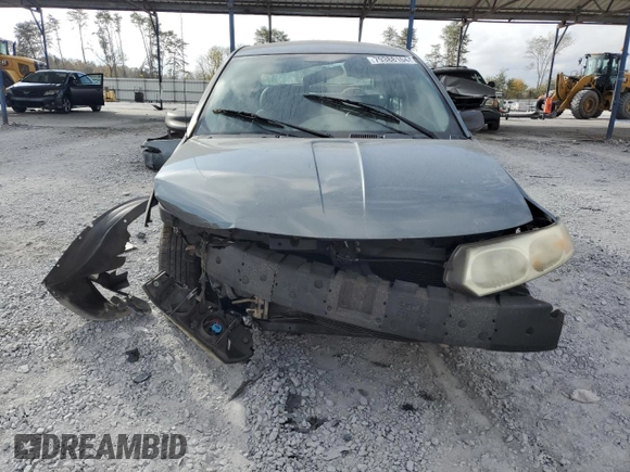 2004 Saturn ION ION 2 z VIN 1G8AZ52F64Z147069, wystawiony jako Copart lot #79388104 z przebiegiem 261 616 mil mil oraz Szkody całkowita. Historia ofert i sprzedaży dostępna na DreamBid. Obrazek 5.