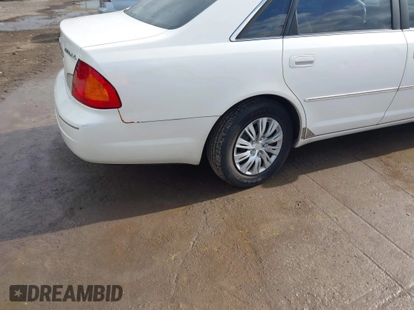 2002 Toyota Avalon XL with VIN 4T1BF28B72U217884, listed as a IAAI auction lot 42145482 with 195,960 mi miles and . Bid and sale history available at DreamBid. Image 6.