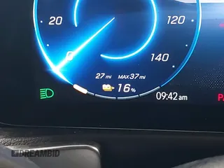 2024 Mercedes-Benz EQB 300 z VIN W1N9M0KB7RN078343, wystawiony jako IAAI lot #42091682 z przebiegiem 536 mil mil oraz . Historia ofert i sprzedaży dostępna na DreamBid. Obrazek 17.