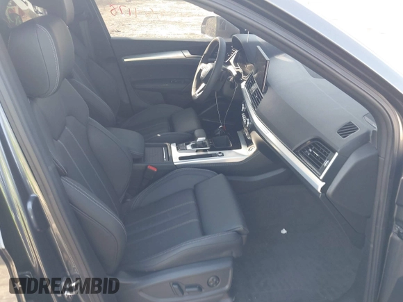 2024 Audi Q5 S line Prestige with VIN WA1FAAFY5R2112458, listed as a IAAI auction lot 41395353 with 10,801 mi miles and . Bid and sale history available at DreamBid. Image 5.