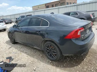 2014 Volvo S60 T6 with VIN YV1902FH9E2281527, listed as a Copart auction lot 60855454 with 0 mi miles and Salvage Title. Bid and sale history available at carsss.com. Image 2.