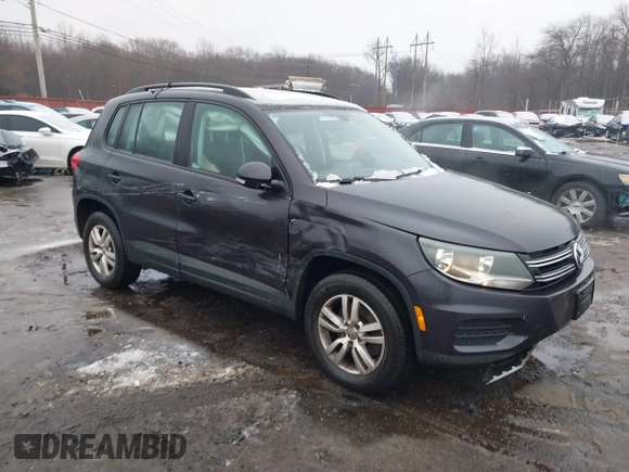 2016 Volkswagen Tiguan R-Line with VIN WVGBV7AX8GW592927, listed as a IAAI auction lot 41521533 with 79,563 mi miles and . Bid and sale history available at DreamBid. Image 1.