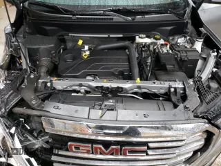 2024 GMC Terrain SLT with VIN 3GKALVEG1RL263925, listed as a Copart auction lot 49842095 with 10,657 mi miles and Salvage title. Bid and sale history available at DreamBid. Image 12.