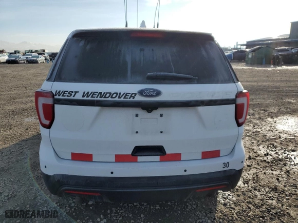 2016 Ford Utility Police Interceptor with VIN 1FM5K8AR6GGA28152, listed as a Copart auction lot 45998435 with 101,238 mi miles and Salvage Title. Bid and sale history available at carsss.com. Image 6.