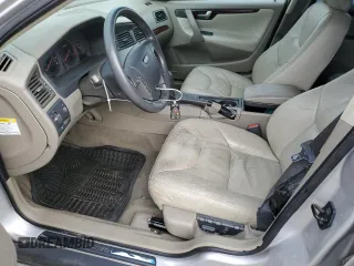 2002 Volvo V70 with VIN YV1SW58D121195061, listed as a Copart auction lot 77491824 with 141,689 mi miles and Salvage Title. Bid and sale history available at DreamBid. Image 7.