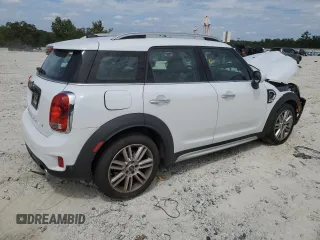 2020 MINI Countryman Cooper S with VIN WMZYW7C04L3L39918, listed as a Copart auction lot 70145374 with 31,523 mi miles and Salvage Title. Bid and sale history available at carsss.com. Image 3.