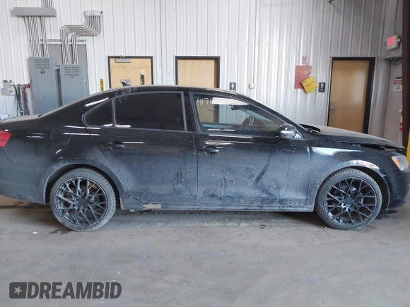 2011 Volkswagen Jetta TDI with VIN 3VWLL7AJ8BM113521, listed as a IAAI auction lot 41716025 with 195,937 mi miles and . Bid and sale history available at DreamBid. Image 13.