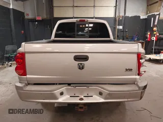 2005 Dodge Dakota SLT with VIN 1D7HW48N15S164352, listed as a IAAI auction lot 42190403 with 150,794 mi miles and . Bid and sale history available at carsss.com. Image 16.