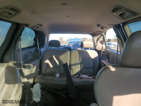 2003 Chrysler Town & Country Limited with VIN 2C8GP64LX3R355770, listed as a Copart auction lot 86774294 with 127,065 mi miles and Salvage Title. Bid and sale history available at carsss.com. Image 10.
