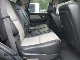 2007 Chevrolet Tahoe LT z VIN 1GNFK13097R388333, wystawiony jako IAAI lot #41948201 z przebiegiem 253 972 mil mil oraz . Historia ofert i sprzedaży dostępna na DreamBid. Obrazek 8.