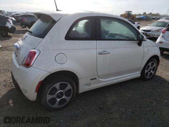 2014 FIAT 500e z VIN 3C3CFFGE5ET172801, wystawiony jako Copart lot #49651775 z przebiegiem 42 758 mil mil oraz Czysty tytuł • Clean title. Historia ofert i sprzedaży dostępna na DreamBid. Obrazek 3.