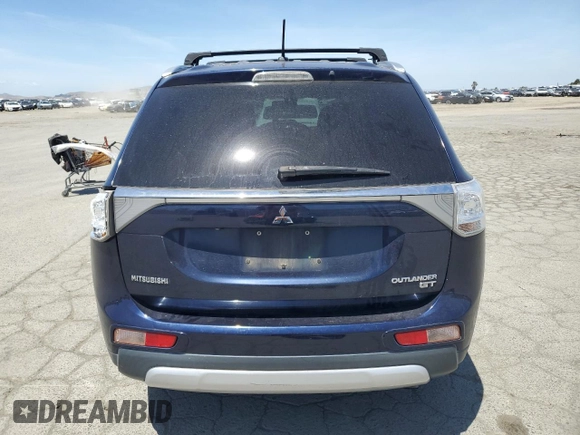 2015 Mitsubishi Outlander GT z VIN JA4JZ4AX3FZ014129, wystawiony jako Copart lot #57001055 z przebiegiem 99 460 mil mil oraz Szkoda całkowita • Salvage title. Historia ofert i sprzedaży dostępna na DreamBid. Obrazek 6.