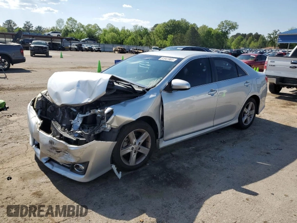 2014 Toyota Camry L with VIN 4T1BF1FK1EU841049, listed as a Copart auction lot 51947985 with 138,129 mi miles and Salvage Title. Bid and sale history available at carsss.com. Image 1.