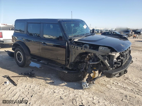 2024 Ford Bronco Badlands with VIN 1FMEE9BPXRLA90299, listed as a Copart auction lot 47808985 with 2,541 mi miles and Salvage Title. Bid and sale history available at carsss.com. Image 4.