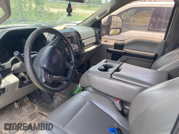 2017 Ford F-250 XL с VIN 1FT7W2A64HEE73880, выставлен на аукционе IAAI как лот 42698527 с пробегом Не указан миль и . История ставок и продаж доступна на DreamBid. Изображение 5.