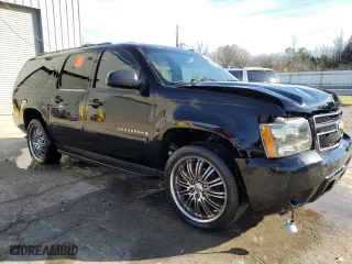 2007 Chevrolet Suburban LT with VIN 1GNFC16017R362303, listed as a Copart auction lot 42450955 with 250,477 mi miles and Salvage Title. Bid and sale history available at carsss.com. Image 4.