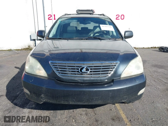 2005 Lexus RX 330 with VIN JTJHA31U950091101, listed as a IAAI auction lot 41703726 with 179,502 mi miles. Bid and sale history available at carsss.com. Image 6.
