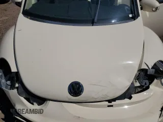 2008 Volkswagen New Beetle Coupe S with VIN 3VWPW31C58M519249, listed as a Copart auction lot 66477314 with 0 mi miles and Salvage Title. Bid and sale history available at carsss.com. Image 12.
