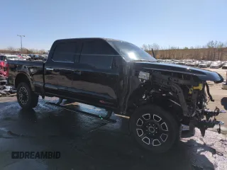2024 Ford F-250 XL z VIN 1FT8W2BM1REE33484, wystawiony jako Copart lot #53136145 z przebiegiem 8734 mil mil oraz Szkody całkowita. Historia ofert i sprzedaży dostępna na DreamBid. Obrazek 4.
