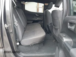2017 Toyota Tacoma SR5 with VIN 3TMCZ5AN3HM113332, listed as a IAAI auction lot 41757467 with 199,846 mi miles. Bid and sale history available at carsss.com. Image 8.