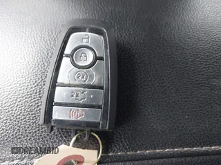 2020 Ford Fusion SEL с VIN 3FA6P0CD2LR145913, выставлен на аукционе IAAI как лот 42310012 с пробегом 121 168 миль миль и . История ставок и продаж доступна на DreamBid. Изображение 11.
