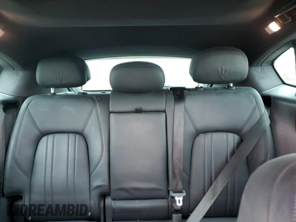 2018 Maserati Levante with VIN ZN661XUA6JX292084, listed as a Copart auction lot 39406264 with 44,039 mi miles. Bid and sale history available at carsss.com. Image 10.