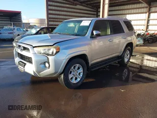 2014 Toyota 4Runner SR5 z VIN JTEZU5JR0E5072540, wystawiony jako IAAI lot #40825743 z przebiegiem 125 825 mil mil oraz . Historia ofert i sprzedaży dostępna na DreamBid. Obrazek 2.