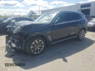 2023 BMW X5 xDrive45e z VIN 5UXTA6C09P9R00571, wystawiony jako Copart lot #53373195 z przebiegiem Nie podano mil oraz Szkoda całkowita • Salvage title. Historia ofert i sprzedaży dostępna na DreamBid. Obrazek 1.