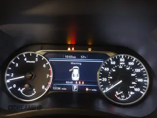 2021 Nissan Sentra SR z VIN 3N1AB8DVXMY320878, wystawiony jako IAAI lot #41911623 z przebiegiem 13 134 mil mil oraz . Historia ofert i sprzedaży dostępna na DreamBid. Obrazek 7.
