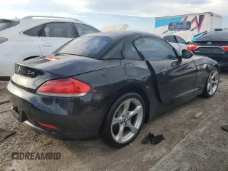 2011 BMW Z4 sDrive30i with VIN WBALM5C55BE378789, listed as a Copart auction lot 73832404 with 0 mi miles and Non Repairable. Bid and sale history available at carsss.com. Image 3.