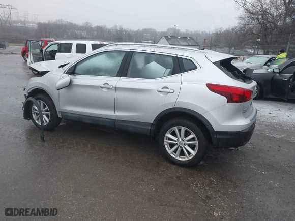 2017 Nissan Rogue Sport SV with VIN JN1BJ1CRXHW131728, listed as a IAAI auction lot 41504583 with 17,859 mi miles. Bid and sale history available at carsss.com. Image 3.